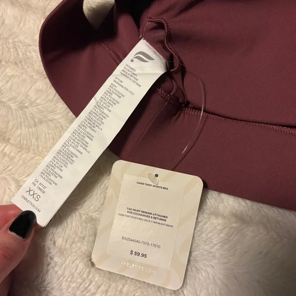 NWT Fabletics Oasis Twist Sports Bra in Moonlight Mauve - Picture 3 of 3